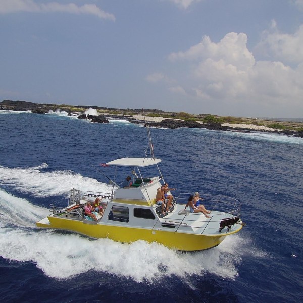 a small boat in a body of water